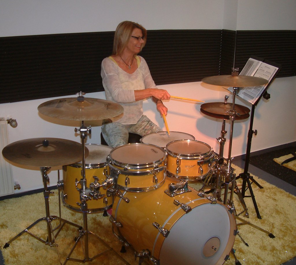 Drums2.JPG